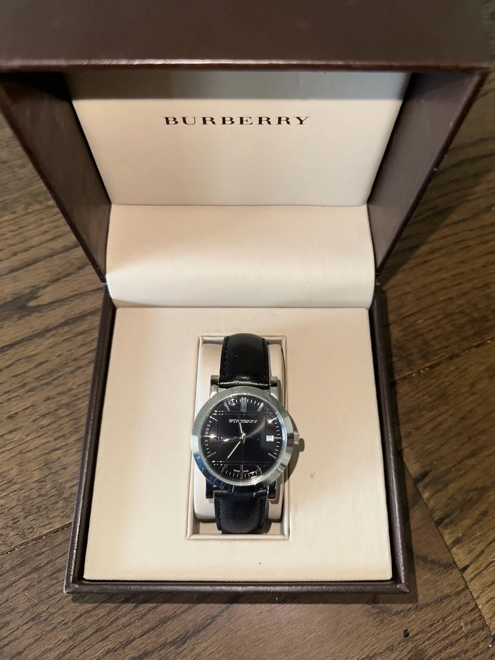 BURBERRY BU1354 50M/ 165 FEET Steel Quartz Black Dial Heritage Band Watch